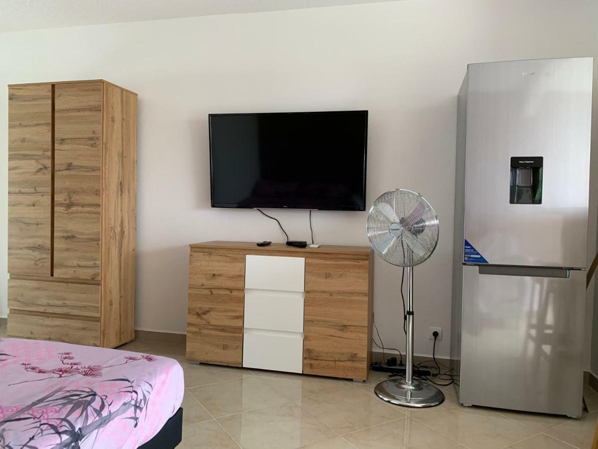 Studio ds résidence sécurisée avec vue&accès à la mer . Le Moule Exterior foto